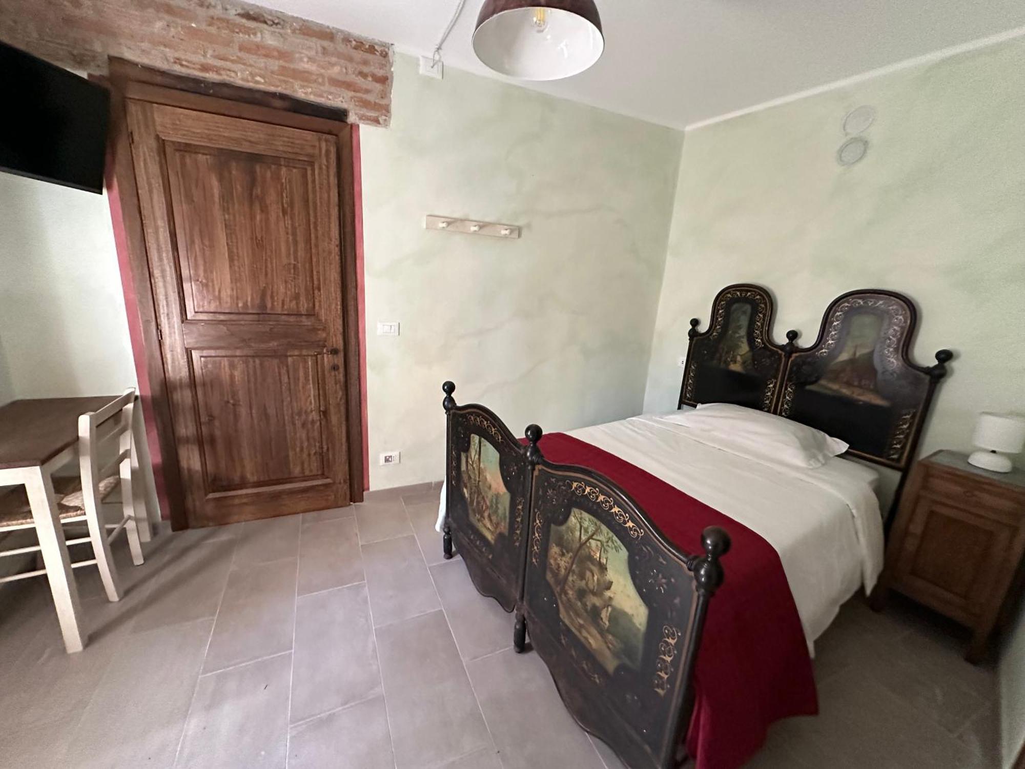 Nel Caruggio - B&B Mornese Buitenkant foto