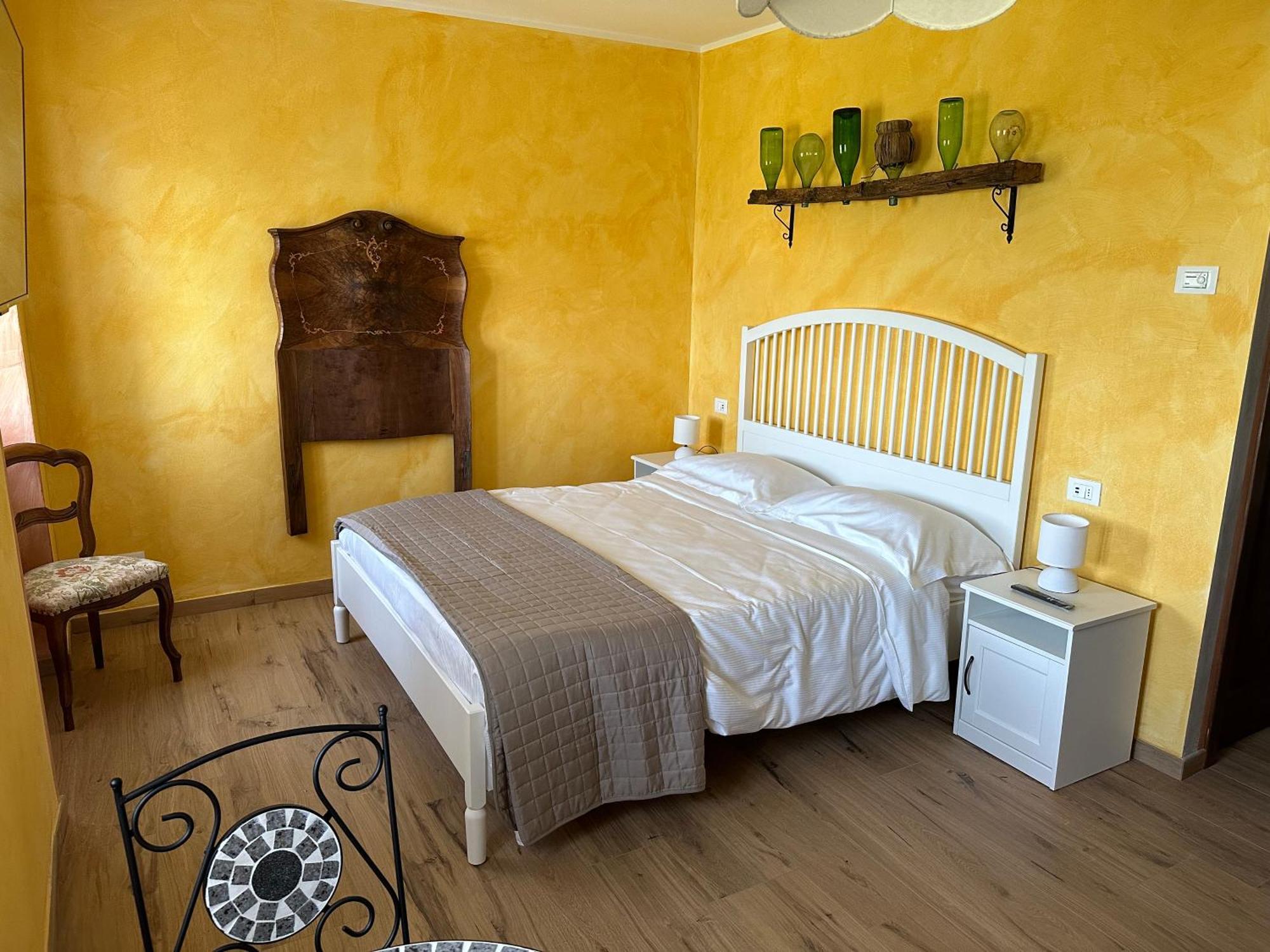 Nel Caruggio - B&B Mornese Buitenkant foto