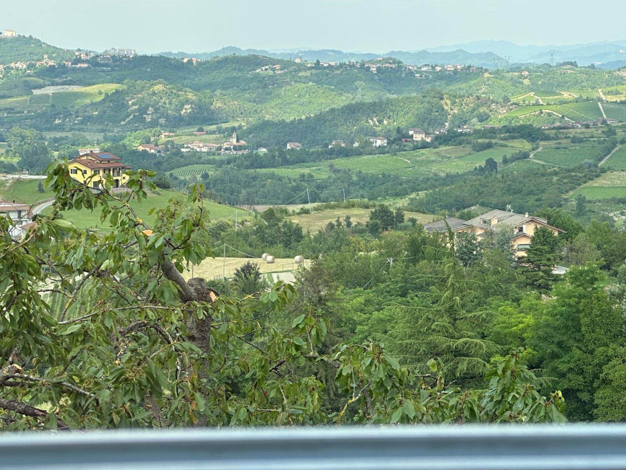Nel Caruggio - B&B Mornese Buitenkant foto